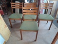 Ruokapöydän tuolit 4 kpl 1960 lukua 
Istuinkorkeus 44 cm. MYYTY