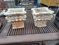 Savi kukkaruukku pari 
Mitat LxSxK 22x22x20 cm. MYYTY