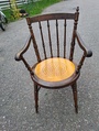 Pinnatuoli 1920 lukua 
Istuinkorkeus 47 cm. Hinta 50e 