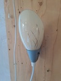 Valinte Pieni seinävalaisin 
Korkeus 17 cm. Hinta 30e 