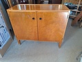 Senkki kaappi 1950 lukua 
Mitat LxSxK 92x40x77 cm. MYYTY