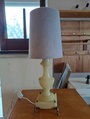 Marmori pöytävalaisin 
Korkeus 47 cm. Hinta 30e 