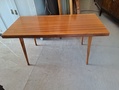 Sohvapöytä mahonki pinnalla 1950 lukua 
Mitat LxSxK 110x53x53 cm. Myyty 