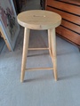 Palli jakkara 1950 lukua 
Halkaisija 33 korkeus 62 cm. MYYTY