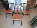 Pinnatuoli teak pinnalla 4 kpl 
Istuinkorkeus 44 cm. Hinta 120e yhteensä 