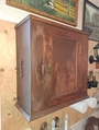Renginkaappi 1910 lukua 
Mitat LxSxK 69x30x68 cm. Hinta 80e 